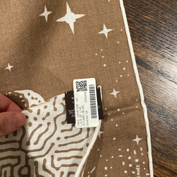 Brand new hermes 140 shawl cashmere - Picture 5 of 7
